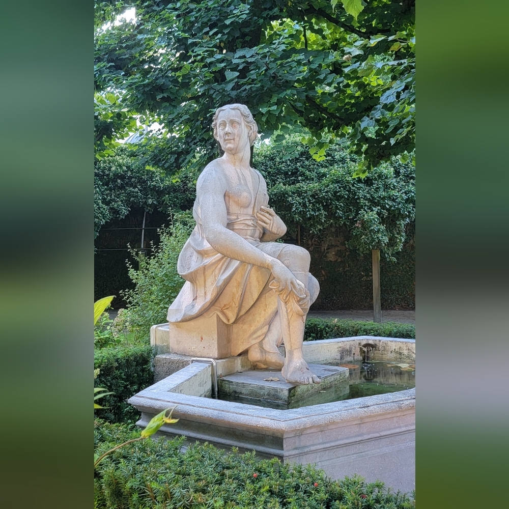 Meet your Posher, Miranda